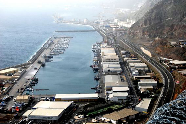 La Autoridad Portuaria de Santa Cruz de Tenerife ha visitado Puerto Chico (Dársena pesquera) para presentar a la División de Innovación y Proyectos Estratégicos.